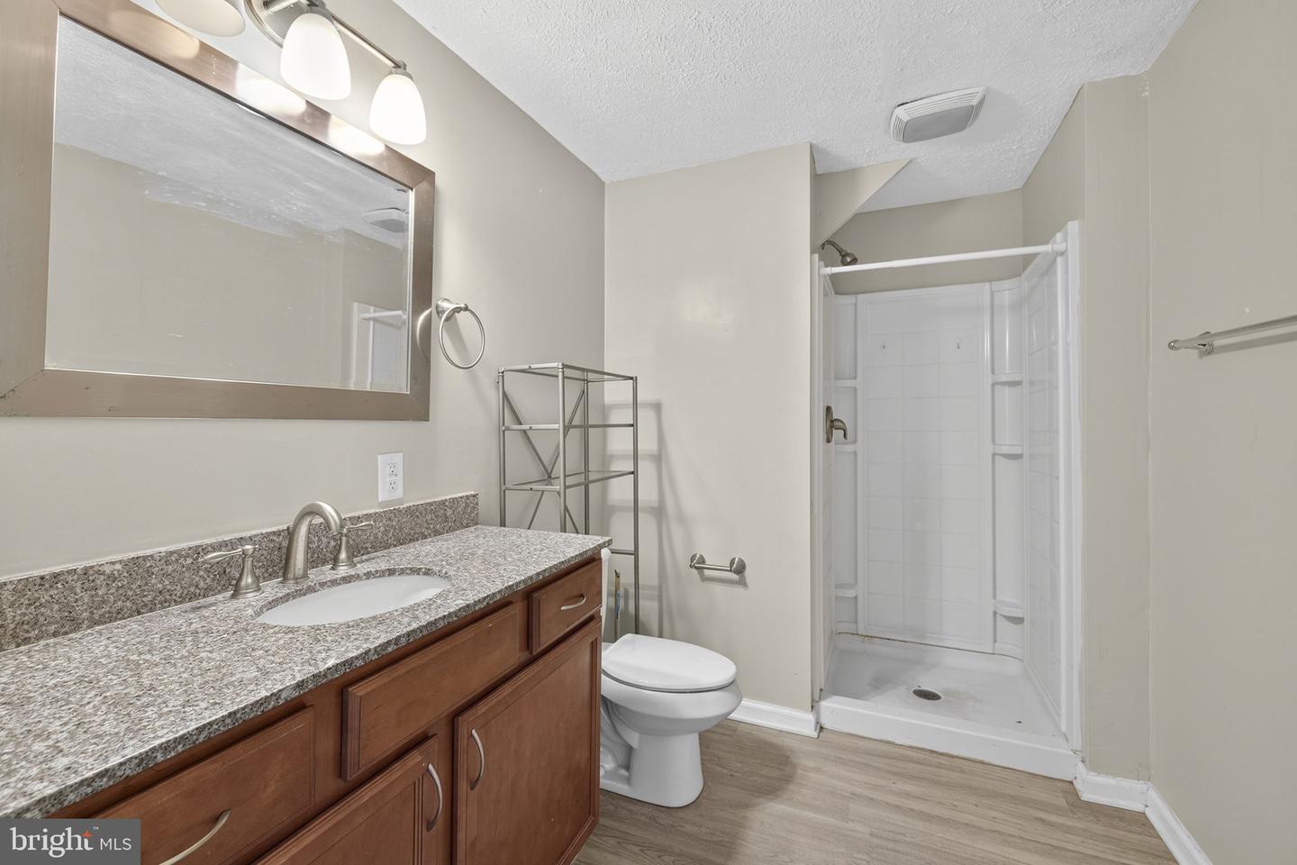 213 CREST CIR, WINCHESTER, Virginia 22602, 4 Bedrooms Bedrooms, 7 Rooms Rooms,2 BathroomsBathrooms,Residential,For sale,213 CREST CIR,VAFV2037336 MLS # VAFV2037336