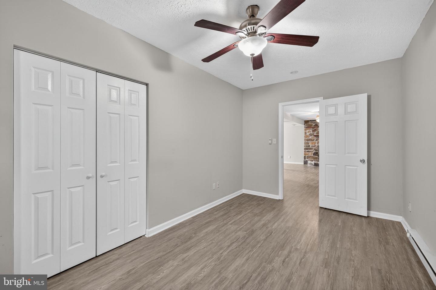 213 CREST CIR, WINCHESTER, Virginia 22602, 4 Bedrooms Bedrooms, 7 Rooms Rooms,2 BathroomsBathrooms,Residential,For sale,213 CREST CIR,VAFV2037336 MLS # VAFV2037336