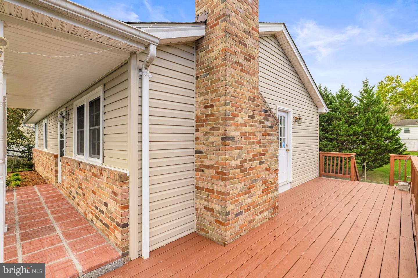 213 CREST CIR, WINCHESTER, Virginia 22602, 4 Bedrooms Bedrooms, 7 Rooms Rooms,2 BathroomsBathrooms,Residential,For sale,213 CREST CIR,VAFV2037336 MLS # VAFV2037336