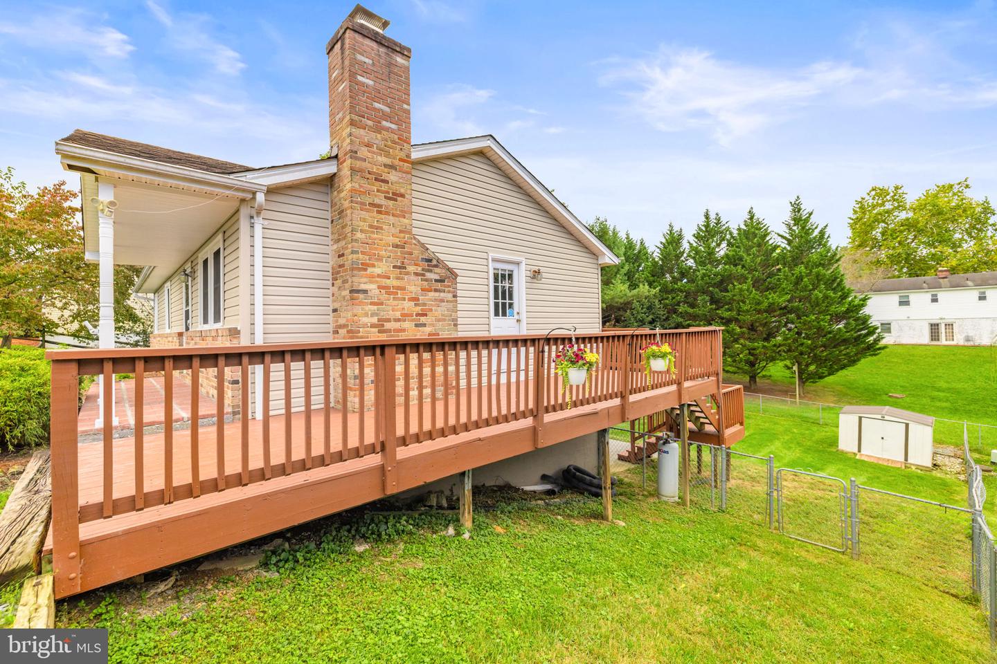 213 CREST CIR, WINCHESTER, Virginia 22602, 4 Bedrooms Bedrooms, 7 Rooms Rooms,2 BathroomsBathrooms,Residential,For sale,213 CREST CIR,VAFV2037336 MLS # VAFV2037336