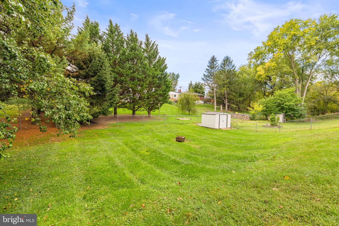 213 CREST CIR, WINCHESTER, Virginia 22602, 4 Bedrooms Bedrooms, 7 Rooms Rooms,2 BathroomsBathrooms,Residential,For sale,213 CREST CIR,VAFV2037336 MLS # VAFV2037336
