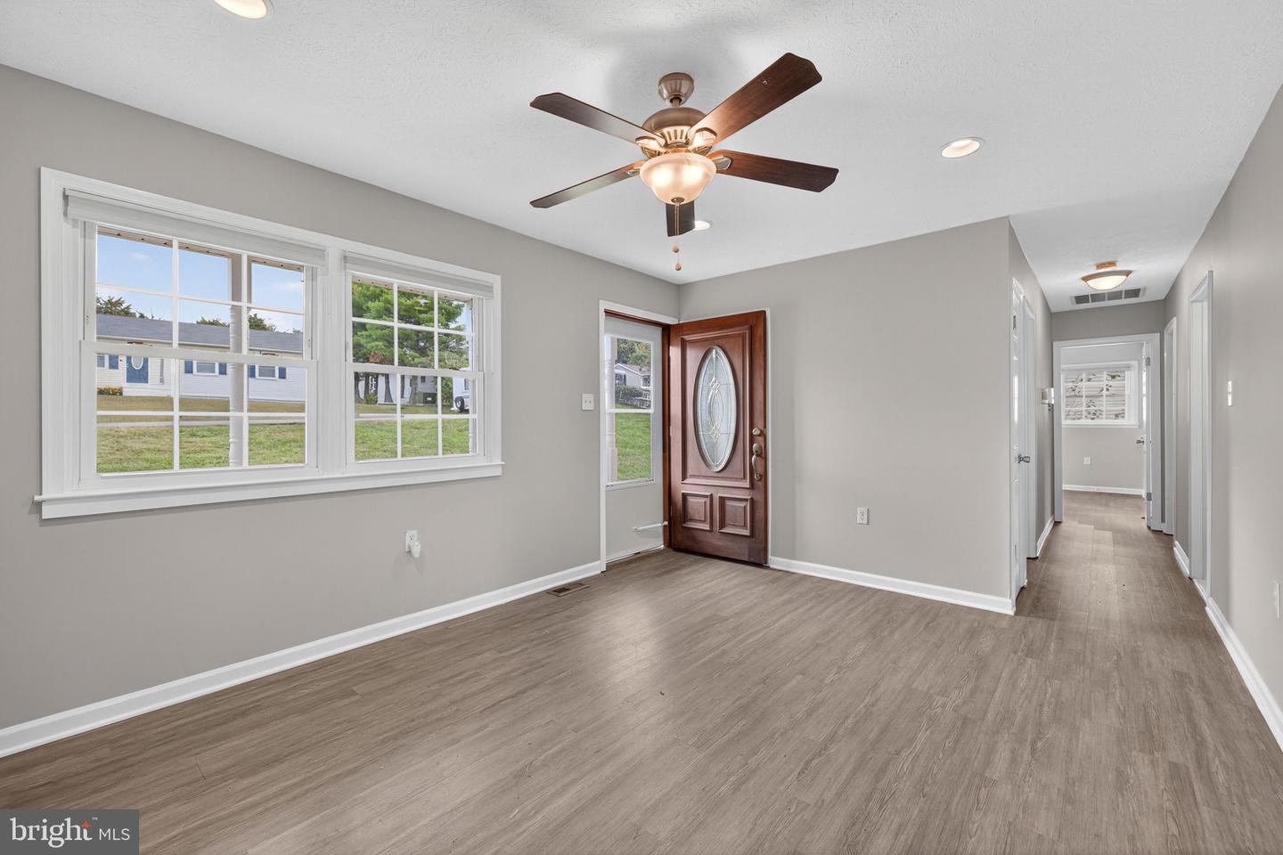 213 CREST CIR, WINCHESTER, Virginia 22602, 4 Bedrooms Bedrooms, 7 Rooms Rooms,2 BathroomsBathrooms,Residential,For sale,213 CREST CIR,VAFV2037336 MLS # VAFV2037336