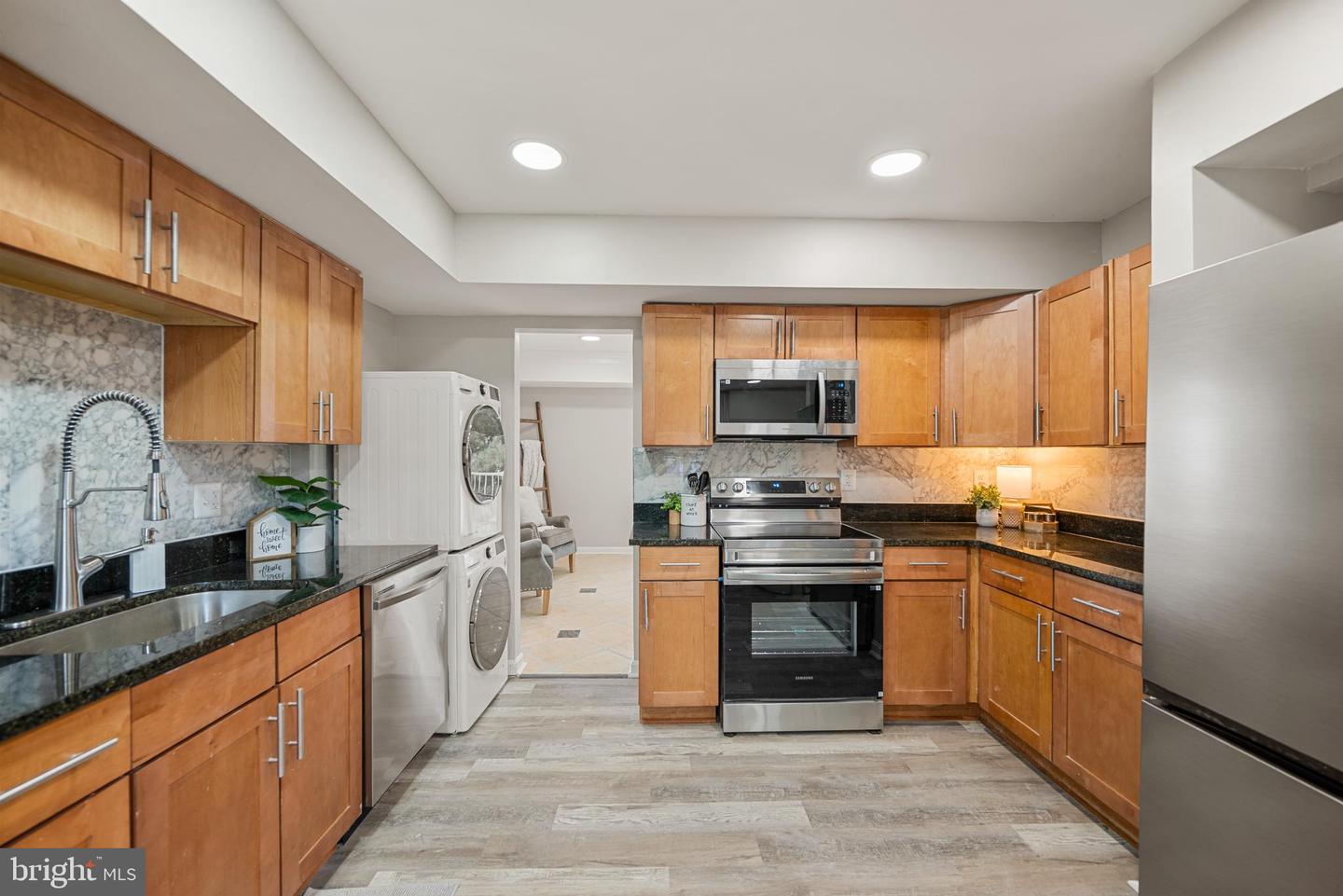 14487 RUSTLING LEAVES LN, CENTREVILLE, Virginia 20121, 3 Bedrooms Bedrooms, ,2 BathroomsBathrooms,Residential,For sale,14487 RUSTLING LEAVES LN,VAFX2273916 MLS # VAFX2273916
