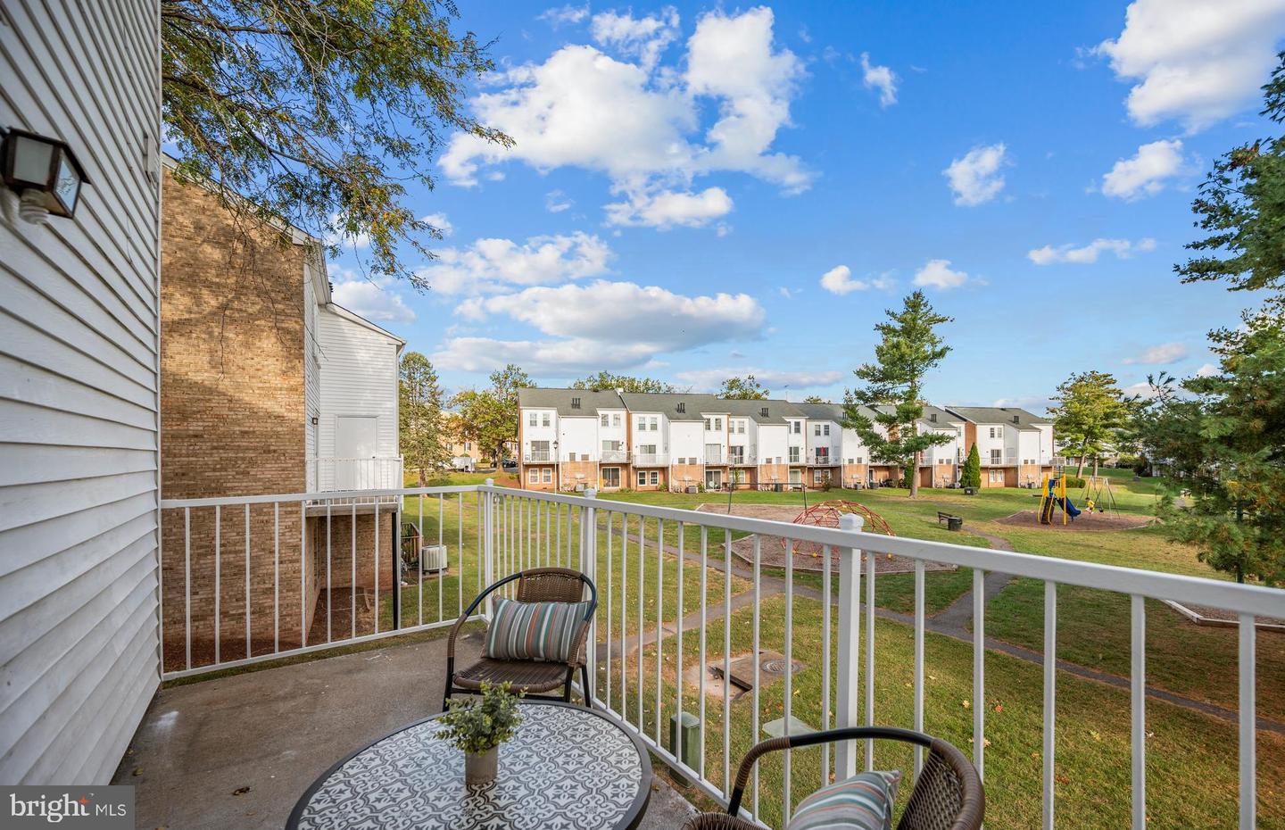 14487 RUSTLING LEAVES LN, CENTREVILLE, Virginia 20121, 3 Bedrooms Bedrooms, ,2 BathroomsBathrooms,Residential,For sale,14487 RUSTLING LEAVES LN,VAFX2273916 MLS # VAFX2273916