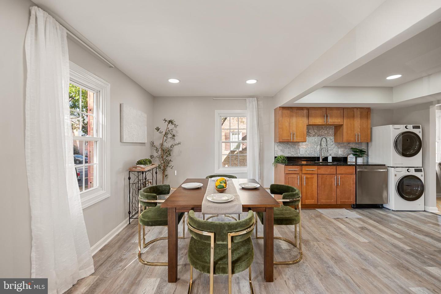 14487 RUSTLING LEAVES LN, CENTREVILLE, Virginia 20121, 3 Bedrooms Bedrooms, ,2 BathroomsBathrooms,Residential,For sale,14487 RUSTLING LEAVES LN,VAFX2273916 MLS # VAFX2273916