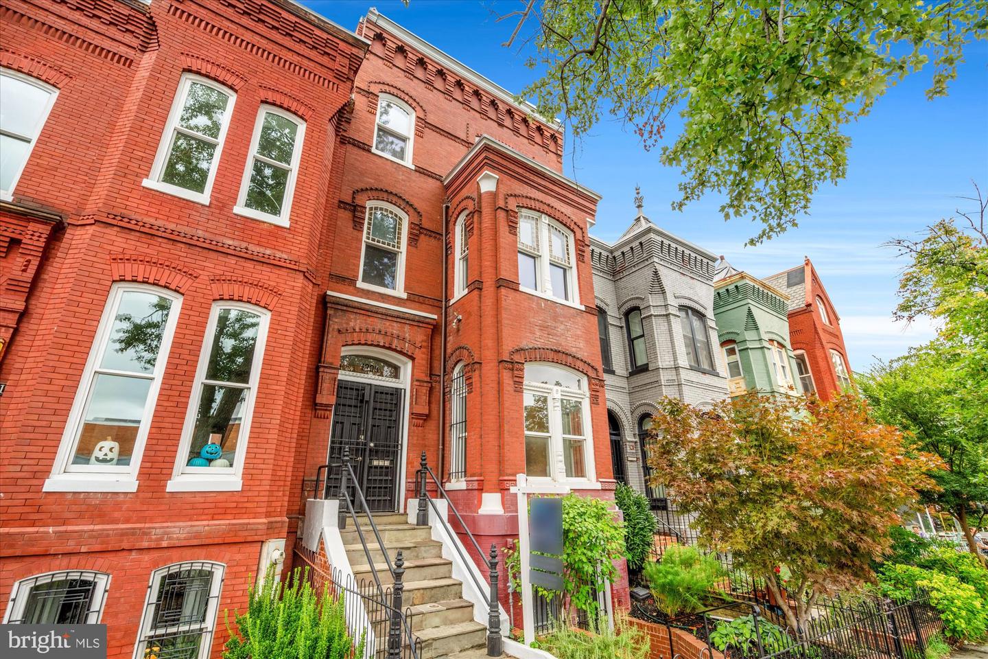 1209 S ST NW, WASHINGTON, District Of Columbia 20009, 4 Bedrooms Bedrooms, ,4 BathroomsBathrooms,Residential,For sale,1209 S ST NW,DCDC2226616 MLS # DCDC2226616