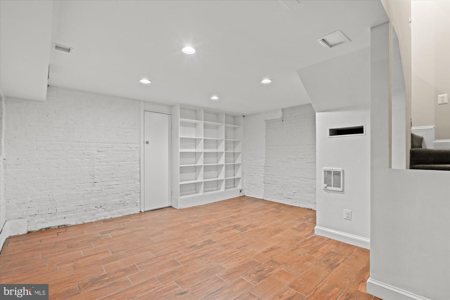 1209 S ST NW, WASHINGTON, District Of Columbia 20009, 4 Bedrooms Bedrooms, ,4 BathroomsBathrooms,Residential,For sale,1209 S ST NW,DCDC2226616 MLS # DCDC2226616