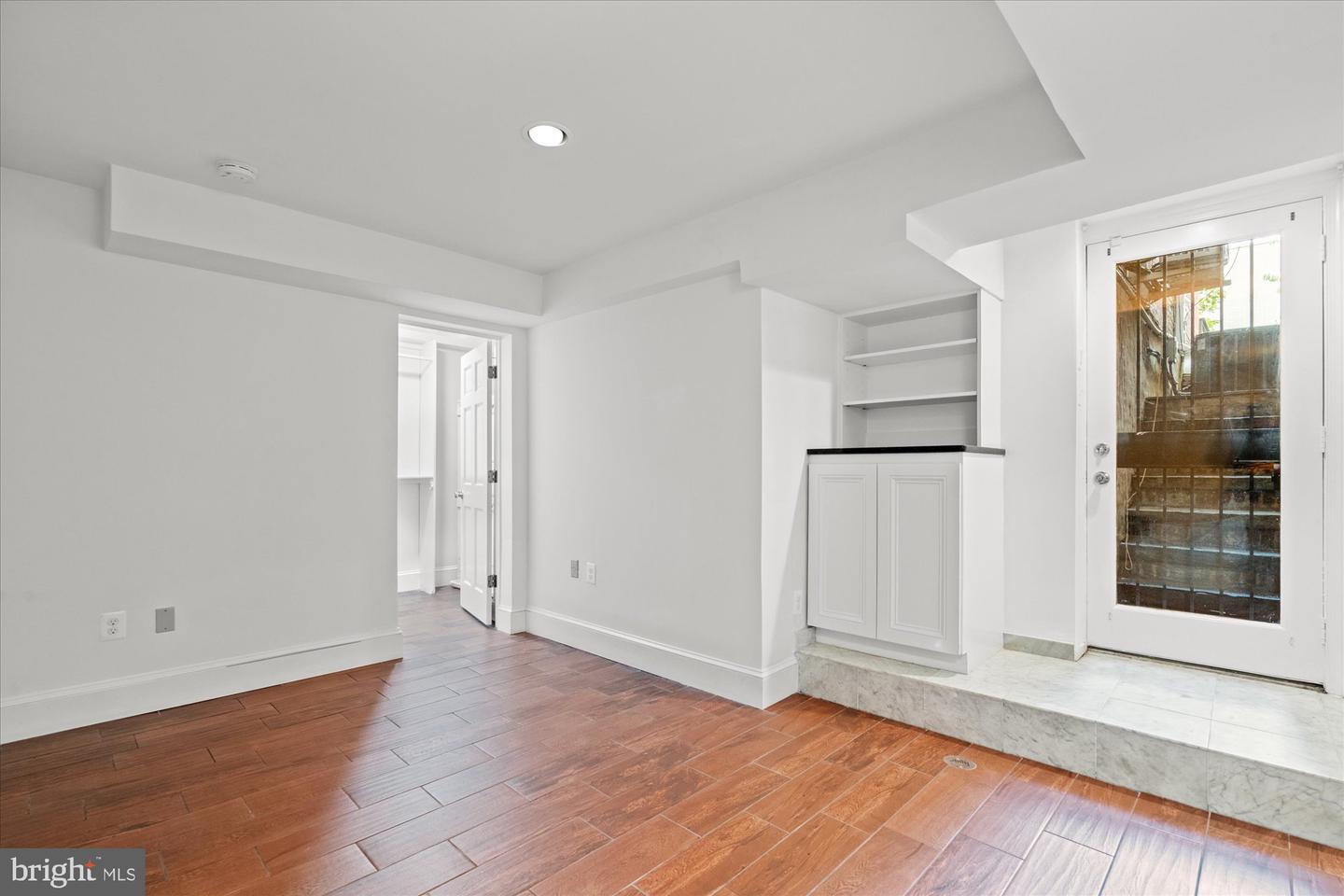 1209 S ST NW, WASHINGTON, District Of Columbia 20009, 4 Bedrooms Bedrooms, ,4 BathroomsBathrooms,Residential,For sale,1209 S ST NW,DCDC2226616 MLS # DCDC2226616
