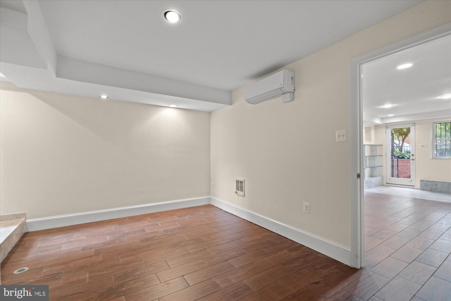 1209 S ST NW, WASHINGTON, District Of Columbia 20009, 4 Bedrooms Bedrooms, ,4 BathroomsBathrooms,Residential,For sale,1209 S ST NW,DCDC2226616 MLS # DCDC2226616
