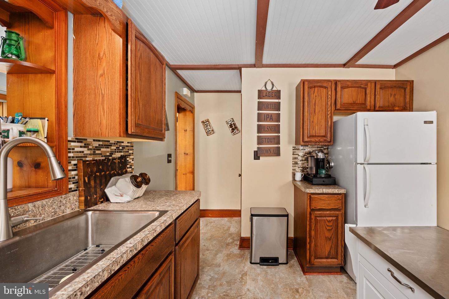 20 WATERFALL RD, CHESTER GAP, Virginia 22623, 2 Bedrooms Bedrooms, ,1 BathroomBathrooms,Residential,For sale,20 WATERFALL RD,VARP2002324 MLS # VARP2002324