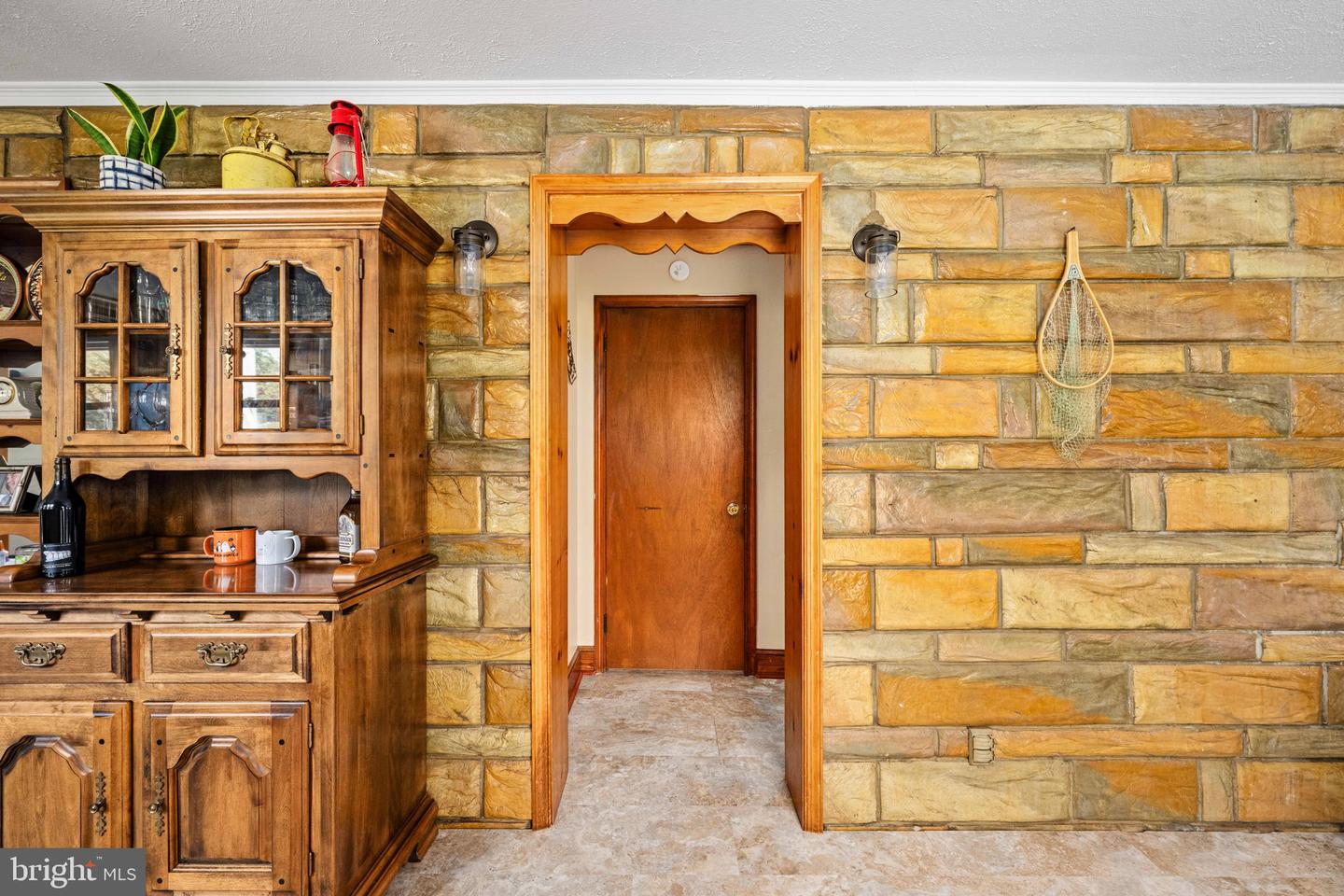 20 WATERFALL RD, CHESTER GAP, Virginia 22623, 2 Bedrooms Bedrooms, ,1 BathroomBathrooms,Residential,For sale,20 WATERFALL RD,VARP2002324 MLS # VARP2002324