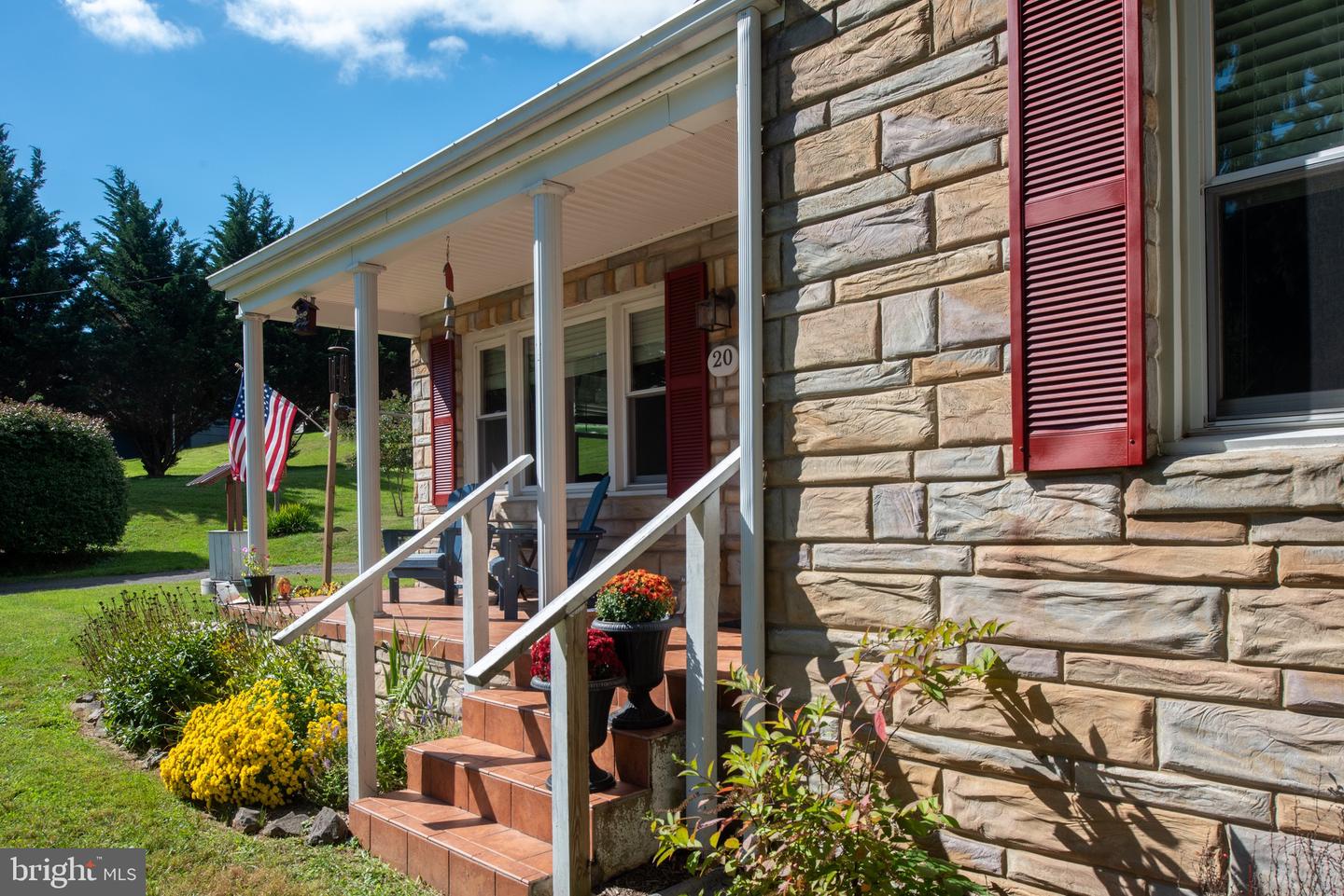 20 WATERFALL RD, CHESTER GAP, Virginia 22623, 2 Bedrooms Bedrooms, ,1 BathroomBathrooms,Residential,For sale,20 WATERFALL RD,VARP2002324 MLS # VARP2002324