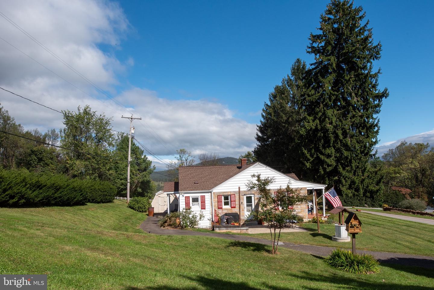 20 WATERFALL RD, CHESTER GAP, Virginia 22623, 2 Bedrooms Bedrooms, ,1 BathroomBathrooms,Residential,For sale,20 WATERFALL RD,VARP2002324 MLS # VARP2002324