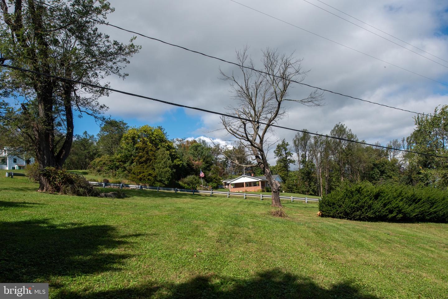 20 WATERFALL RD, CHESTER GAP, Virginia 22623, 2 Bedrooms Bedrooms, ,1 BathroomBathrooms,Residential,For sale,20 WATERFALL RD,VARP2002324 MLS # VARP2002324