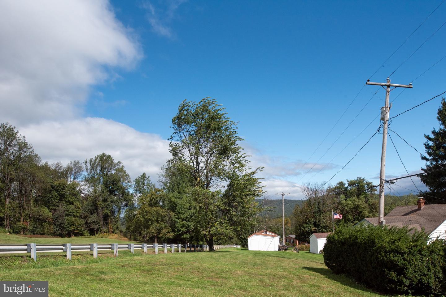 20 WATERFALL RD, CHESTER GAP, Virginia 22623, 2 Bedrooms Bedrooms, ,1 BathroomBathrooms,Residential,For sale,20 WATERFALL RD,VARP2002324 MLS # VARP2002324