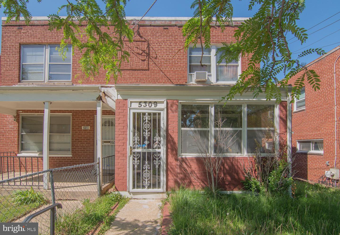 5309 CHILLUM PL NE, WASHINGTON, District Of Columbia 20011, 4 Bedrooms Bedrooms, 7 Rooms Rooms,2 BathroomsBathrooms,Residential,For sale,5309 CHILLUM PL NE,DCDC2226734 MLS # DCDC2226734