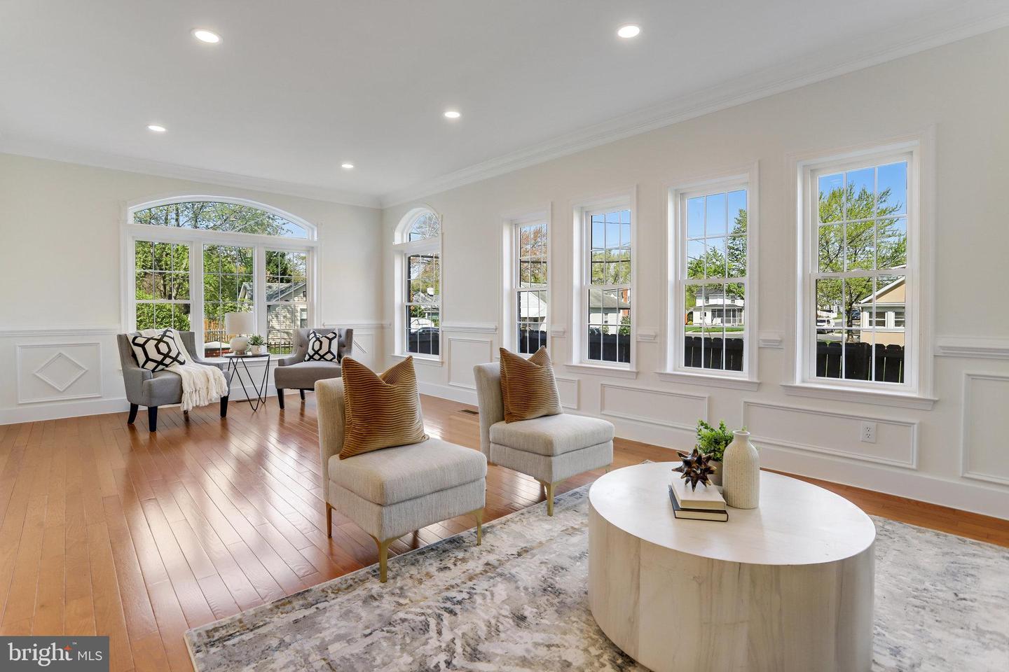 1615 S OAKLAND ST, ARLINGTON, Virginia 22204, 7 Bedrooms Bedrooms, ,5 BathroomsBathrooms,Residential,For sale,1615 S OAKLAND ST,VAAR2064834 MLS # VAAR2064834