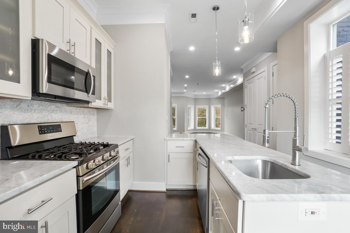 2015 FLAGLER PL NW #2, WASHINGTON, District Of Columbia 20001, 2 Bedrooms Bedrooms, ,2 BathroomsBathrooms,Residential,For sale,2015 FLAGLER PL NW #2,DCDC2226772 MLS # DCDC2226772