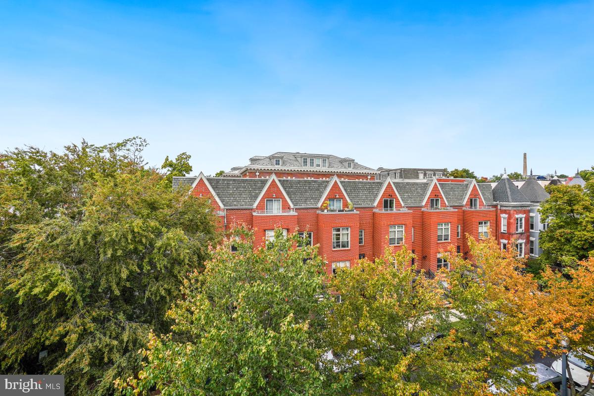 2015 FLAGLER PL NW #2, WASHINGTON, District Of Columbia 20001, 2 Bedrooms Bedrooms, ,2 BathroomsBathrooms,Residential,For sale,2015 FLAGLER PL NW #2,DCDC2226772 MLS # DCDC2226772