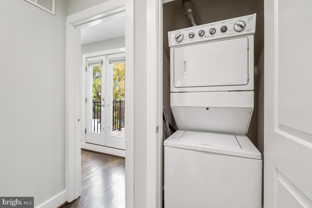 2015 FLAGLER PL NW #2, WASHINGTON, District Of Columbia 20001, 2 Bedrooms Bedrooms, ,2 BathroomsBathrooms,Residential,For sale,2015 FLAGLER PL NW #2,DCDC2226772 MLS # DCDC2226772