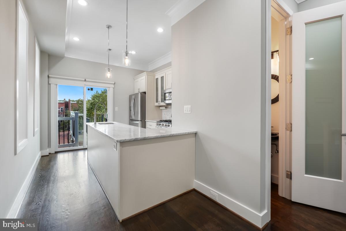2015 FLAGLER PL NW #2, WASHINGTON, District Of Columbia 20001, 2 Bedrooms Bedrooms, ,2 BathroomsBathrooms,Residential,For sale,2015 FLAGLER PL NW #2,DCDC2226772 MLS # DCDC2226772