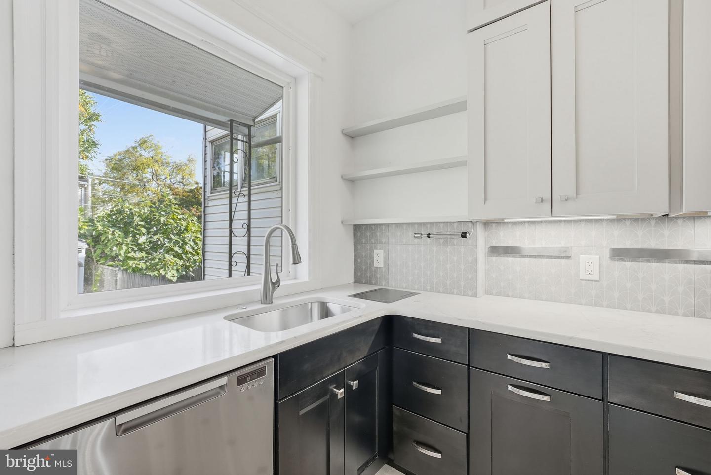 4141 NEW HAMPSHIRE AVE NW, WASHINGTON, District Of Columbia 20011, 4 Bedrooms Bedrooms, ,3 BathroomsBathrooms,Residential,For sale,4141 NEW HAMPSHIRE AVE NW,DCDC2226784 MLS # DCDC2226784