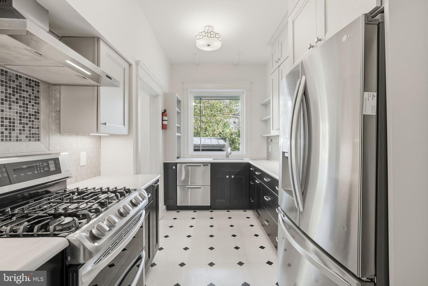 4141 NEW HAMPSHIRE AVE NW, WASHINGTON, District Of Columbia 20011, 4 Bedrooms Bedrooms, ,3 BathroomsBathrooms,Residential,For sale,4141 NEW HAMPSHIRE AVE NW,DCDC2226784 MLS # DCDC2226784