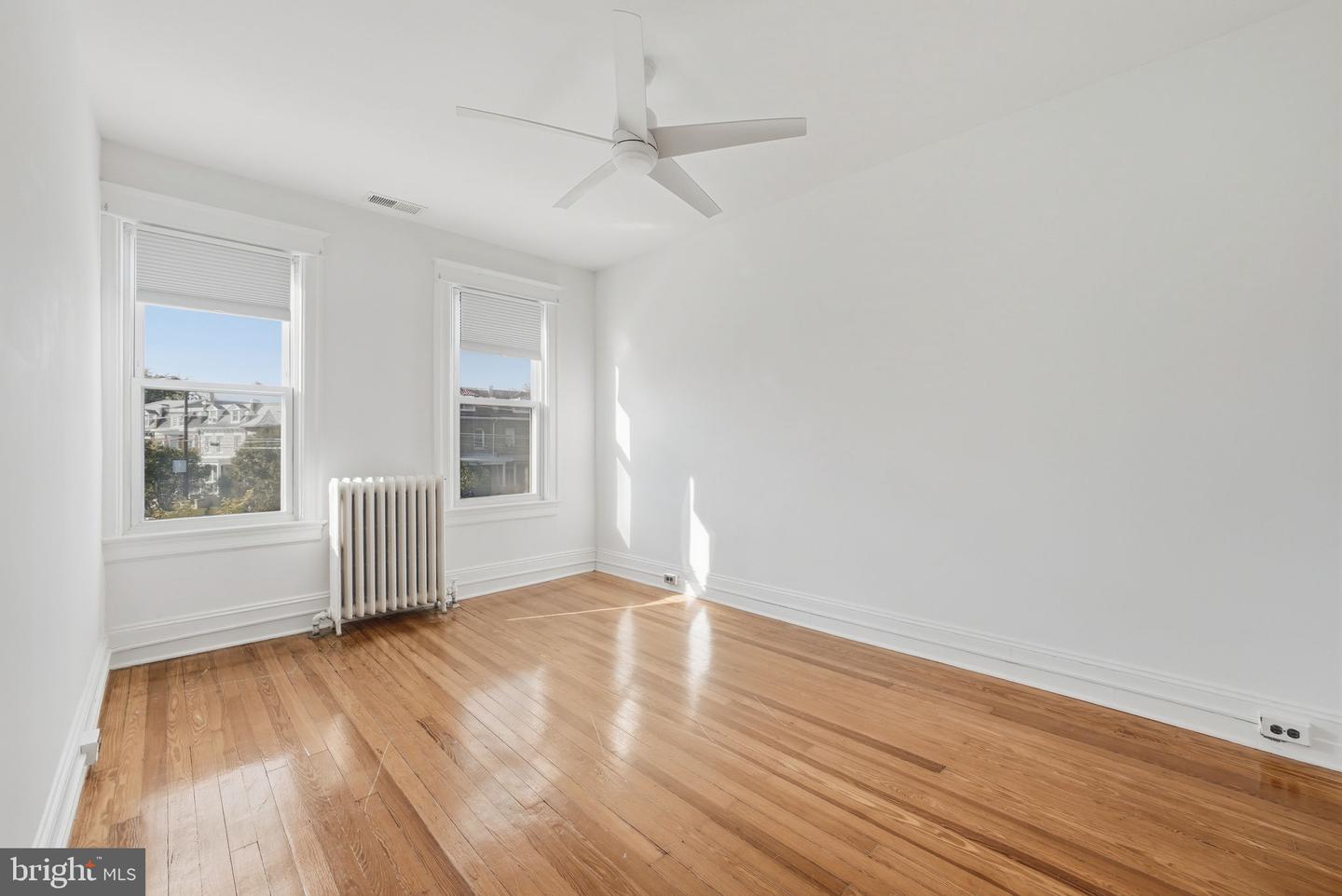4141 NEW HAMPSHIRE AVE NW, WASHINGTON, District Of Columbia 20011, 4 Bedrooms Bedrooms, ,3 BathroomsBathrooms,Residential,For sale,4141 NEW HAMPSHIRE AVE NW,DCDC2226784 MLS # DCDC2226784