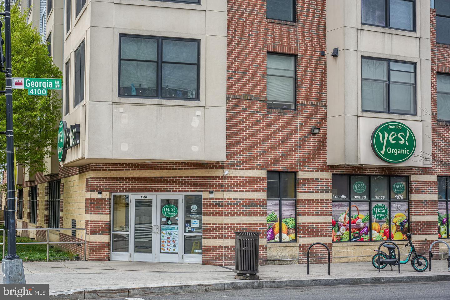 4141 NEW HAMPSHIRE AVE NW, WASHINGTON, District Of Columbia 20011, 4 Bedrooms Bedrooms, ,3 BathroomsBathrooms,Residential,For sale,4141 NEW HAMPSHIRE AVE NW,DCDC2226784 MLS # DCDC2226784