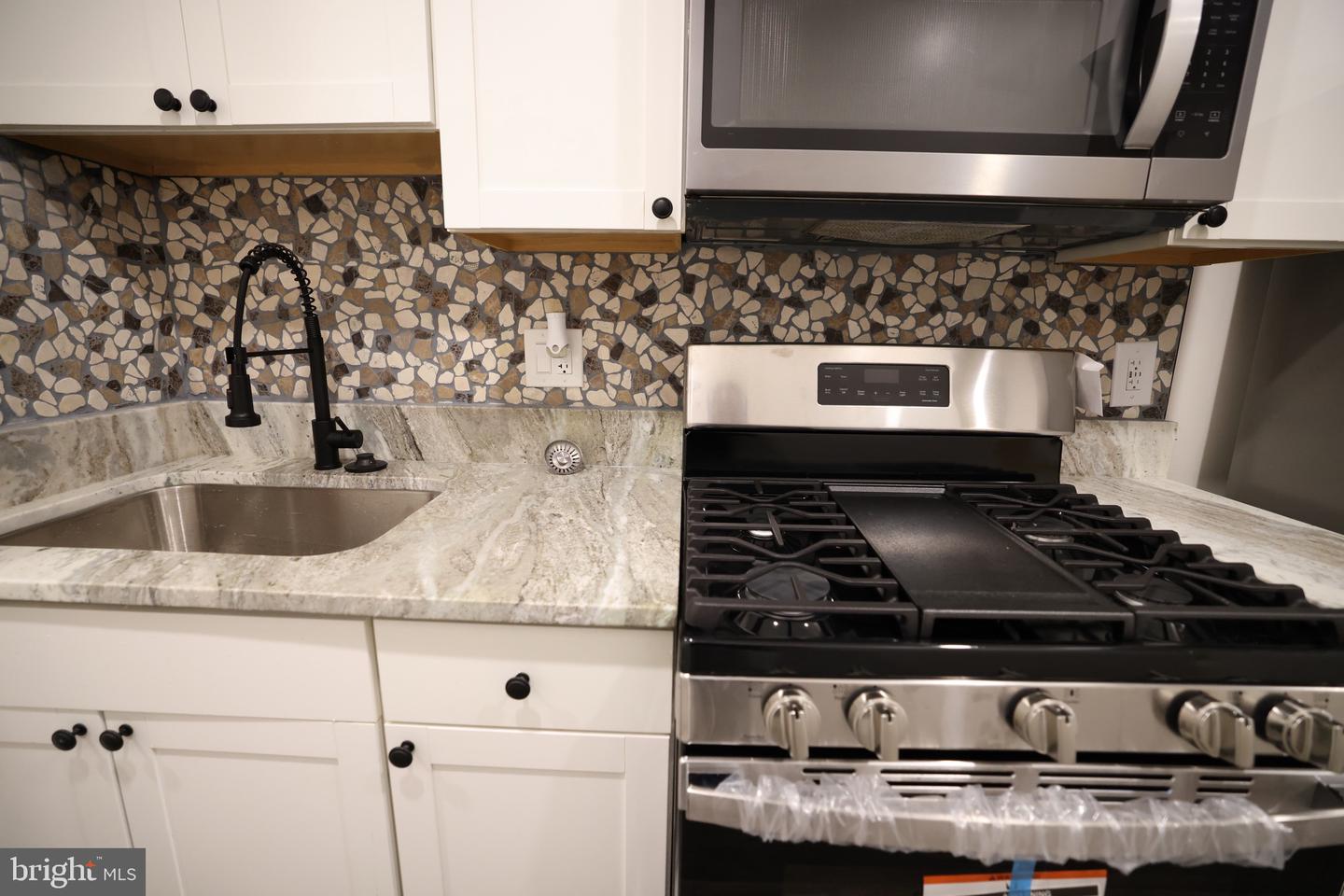 3111 24TH ST SE, WASHINGTON, District Of Columbia 20020, 2 Bedrooms Bedrooms, ,2 BathroomsBathrooms,Residential,For sale,3111 24TH ST SE,DCDC2226796 MLS # DCDC2226796