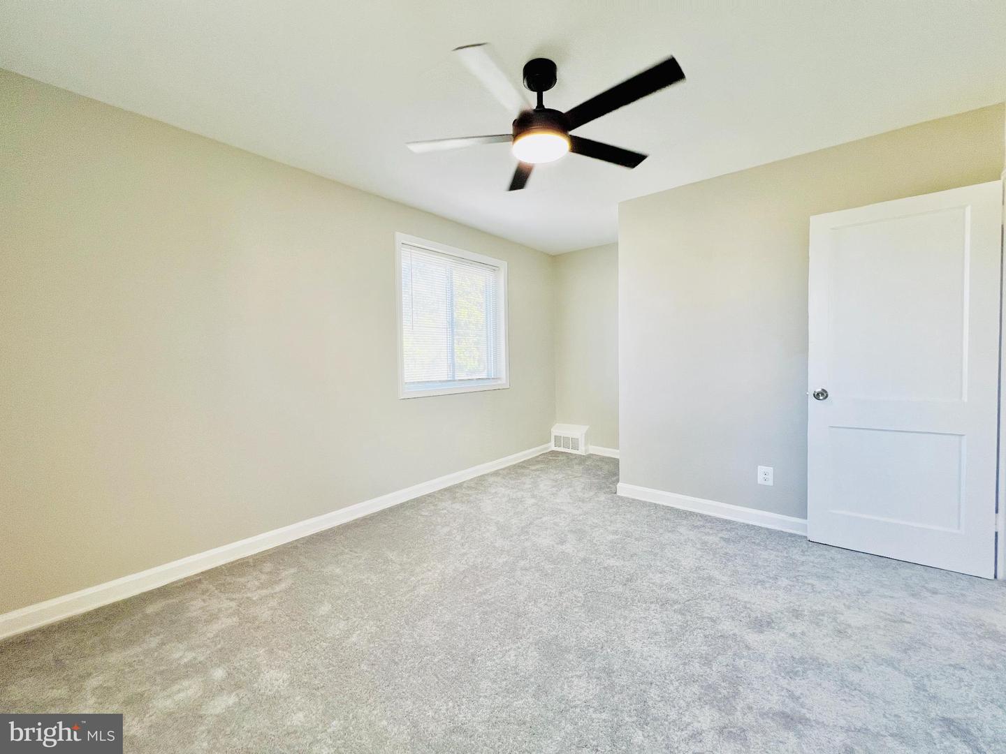 75 58TH ST SE, WASHINGTON, District Of Columbia 20019, ,Residential,For sale,75 58TH ST SE,DCDC2226824 MLS # DCDC2226824