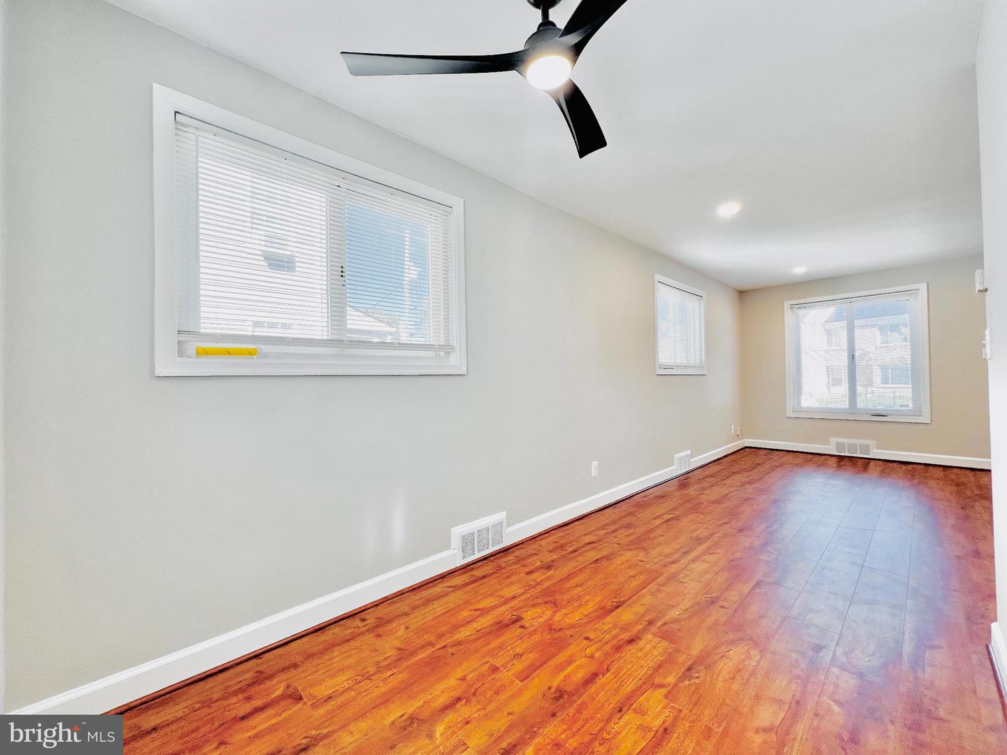 75 58TH ST SE, WASHINGTON, District Of Columbia 20019, ,Residential,For sale,75 58TH ST SE,DCDC2226824 MLS # DCDC2226824