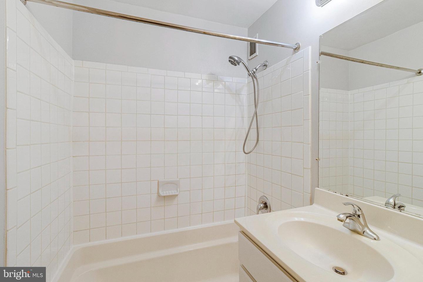 1730 ARLINGTON BLVD #209, ARLINGTON, Virginia 22209, ,1 BathroomBathrooms,Residential,For sale,1730 ARLINGTON BLVD #209,VAAR2064840 MLS # VAAR2064840