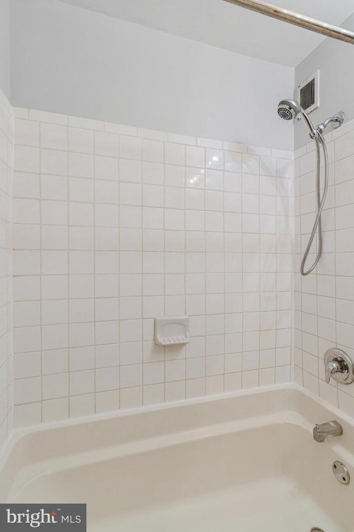 1730 ARLINGTON BLVD #209, ARLINGTON, Virginia 22209, ,1 BathroomBathrooms,Residential,For sale,1730 ARLINGTON BLVD #209,VAAR2064840 MLS # VAAR2064840