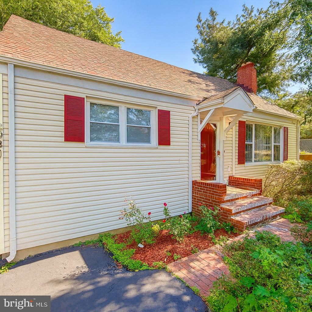 3931 TEDRICH BLVD, FAIRFAX, Virginia 22031, 5 Bedrooms Bedrooms, ,3 BathroomsBathrooms,Residential,For sale,3931 TEDRICH BLVD,VAFC2007184 MLS # VAFC2007184
