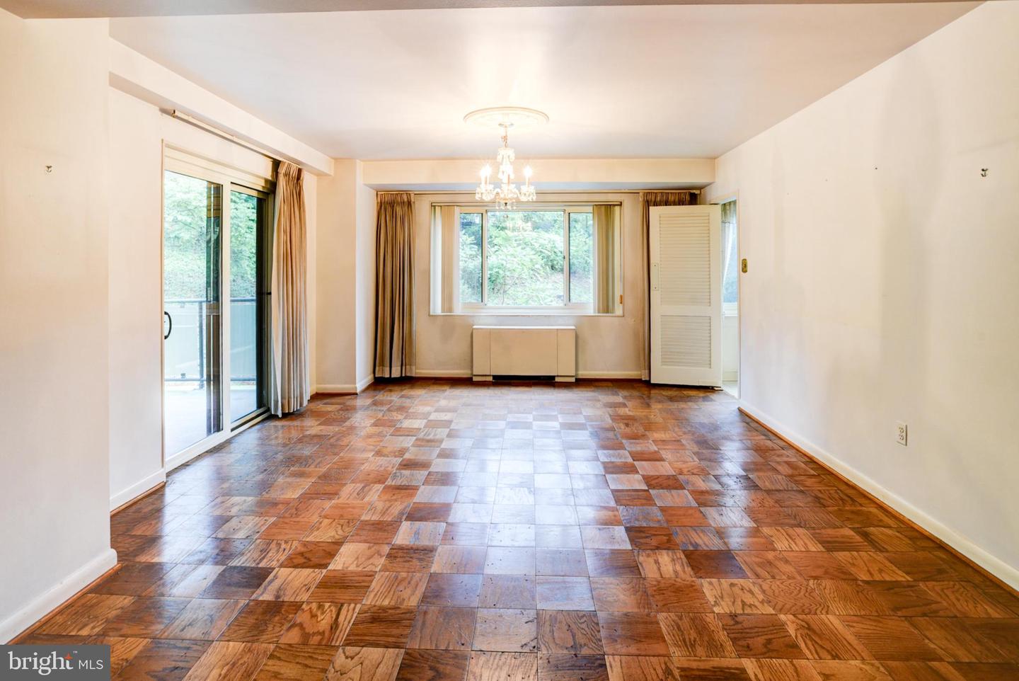4201 CATHEDRAL AVE NW #201E, WASHINGTON, District Of Columbia 20016, 2 Bedrooms Bedrooms, ,2 BathroomsBathrooms,Residential,For sale,4201 CATHEDRAL AVE NW #201E,DCDC2174408 MLS # DCDC2174408
