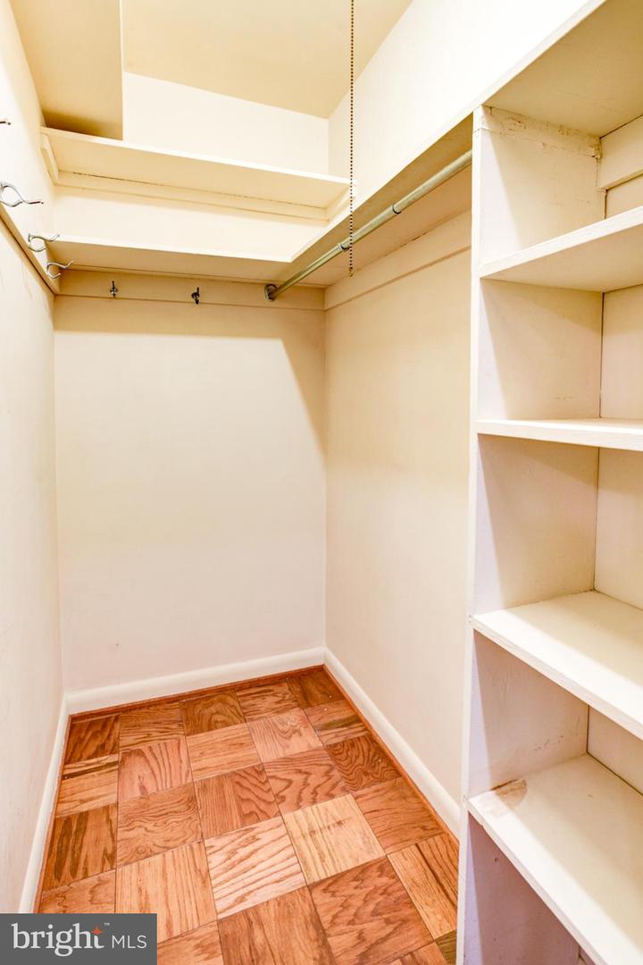 4201 CATHEDRAL AVE NW #201E, WASHINGTON, District Of Columbia 20016, 2 Bedrooms Bedrooms, ,2 BathroomsBathrooms,Residential,For sale,4201 CATHEDRAL AVE NW #201E,DCDC2174408 MLS # DCDC2174408