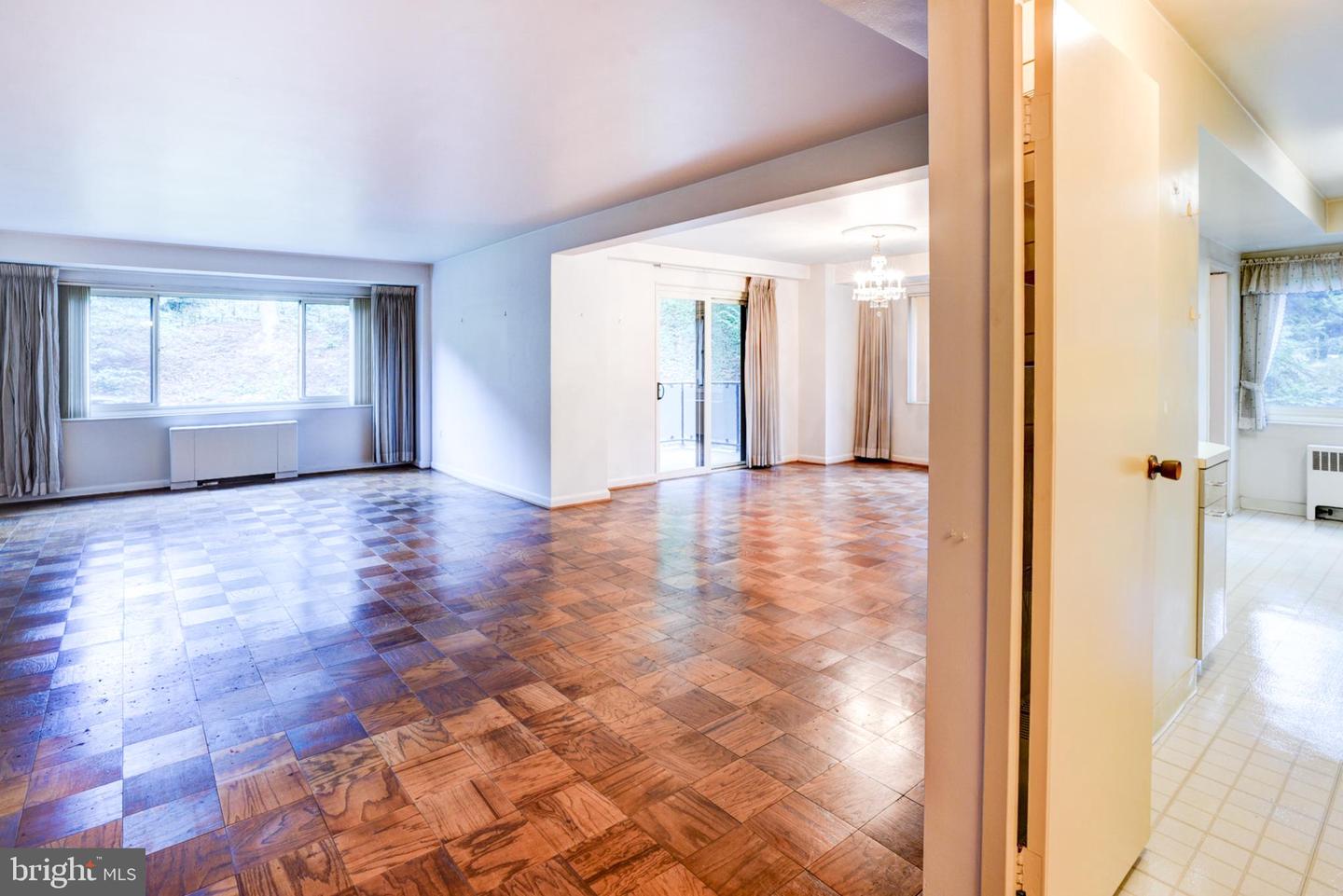 4201 CATHEDRAL AVE NW #201E, WASHINGTON, District Of Columbia 20016, 2 Bedrooms Bedrooms, ,2 BathroomsBathrooms,Residential,For sale,4201 CATHEDRAL AVE NW #201E,DCDC2174408 MLS # DCDC2174408