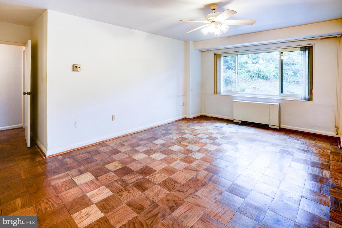 4201 CATHEDRAL AVE NW #201E, WASHINGTON, District Of Columbia 20016, 2 Bedrooms Bedrooms, ,2 BathroomsBathrooms,Residential,For sale,4201 CATHEDRAL AVE NW #201E,DCDC2174408 MLS # DCDC2174408