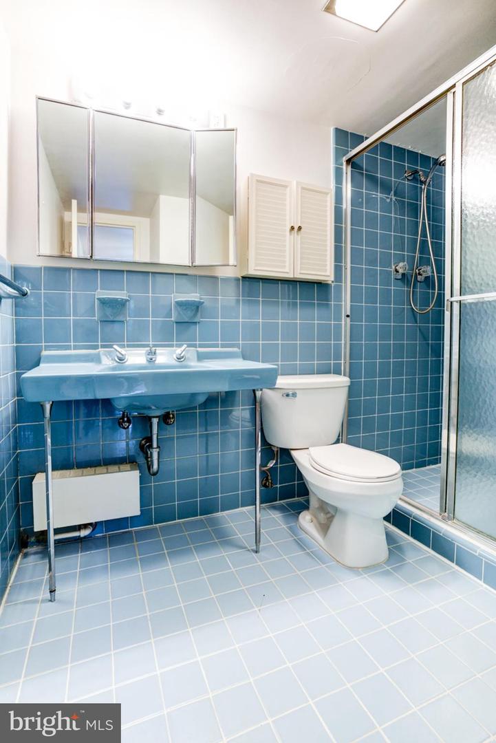4201 CATHEDRAL AVE NW #201E, WASHINGTON, District Of Columbia 20016, 2 Bedrooms Bedrooms, ,2 BathroomsBathrooms,Residential,For sale,4201 CATHEDRAL AVE NW #201E,DCDC2174408 MLS # DCDC2174408