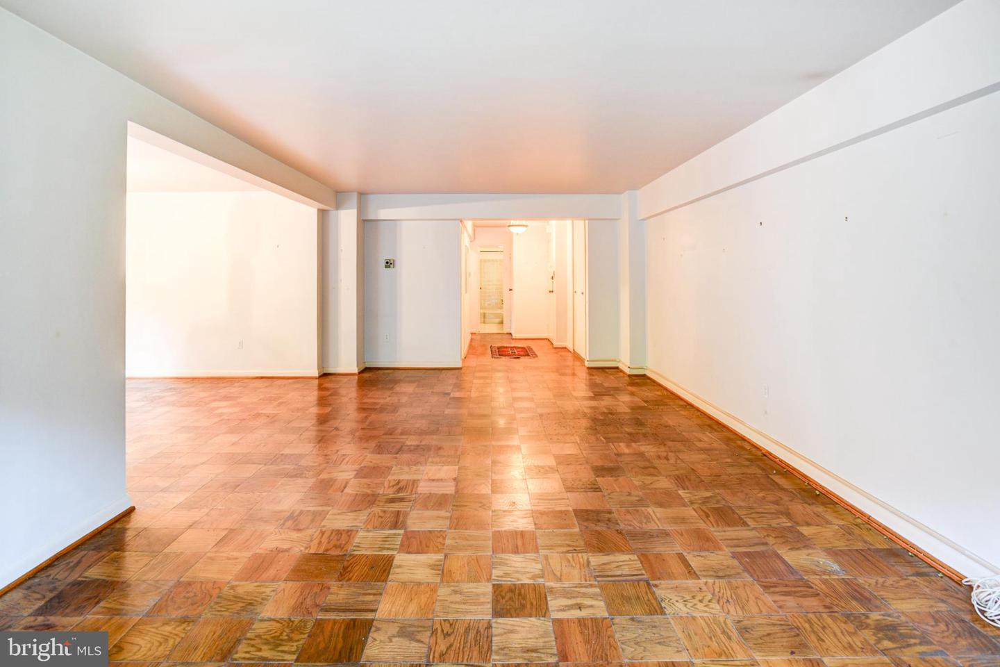 4201 CATHEDRAL AVE NW #201E, WASHINGTON, District Of Columbia 20016, 2 Bedrooms Bedrooms, ,2 BathroomsBathrooms,Residential,For sale,4201 CATHEDRAL AVE NW #201E,DCDC2174408 MLS # DCDC2174408