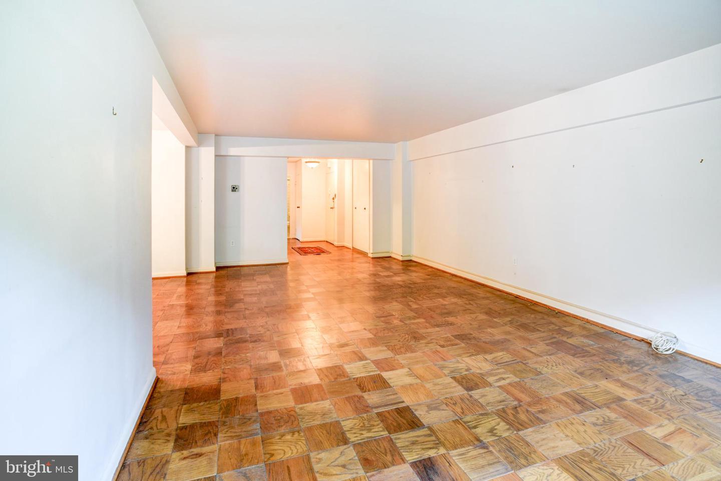 4201 CATHEDRAL AVE NW #201E, WASHINGTON, District Of Columbia 20016, 2 Bedrooms Bedrooms, ,2 BathroomsBathrooms,Residential,For sale,4201 CATHEDRAL AVE NW #201E,DCDC2174408 MLS # DCDC2174408