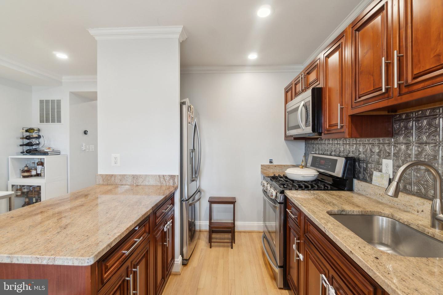 541 25TH PL NE, WASHINGTON, District Of Columbia 20002, 4 Bedrooms Bedrooms, ,2 BathroomsBathrooms,Residential,For sale,541 25TH PL NE,DCDC2188140 MLS # DCDC2188140