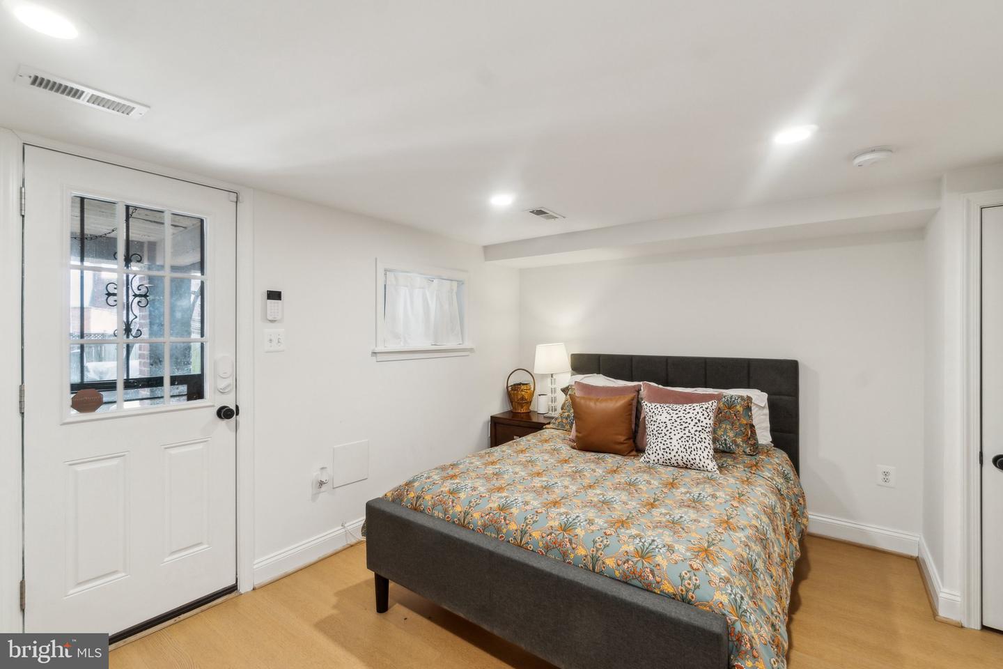 541 25TH PL NE, WASHINGTON, District Of Columbia 20002, 4 Bedrooms Bedrooms, ,2 BathroomsBathrooms,Residential,For sale,541 25TH PL NE,DCDC2188140 MLS # DCDC2188140