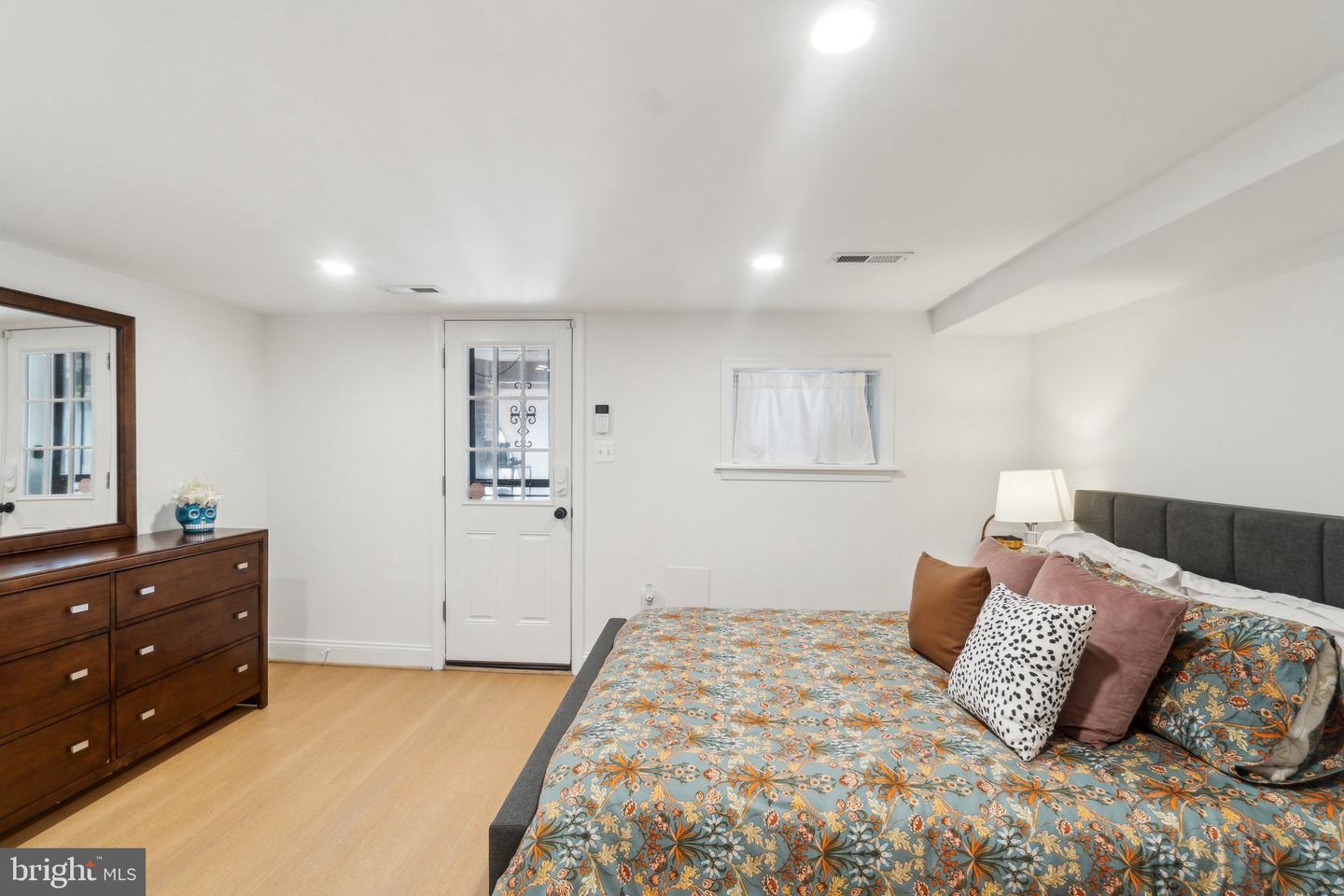 541 25TH PL NE, WASHINGTON, District Of Columbia 20002, 4 Bedrooms Bedrooms, ,2 BathroomsBathrooms,Residential,For sale,541 25TH PL NE,DCDC2188140 MLS # DCDC2188140