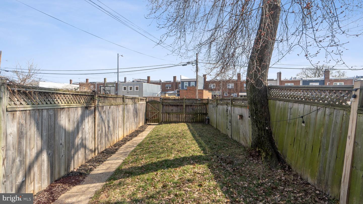 541 25TH PL NE, WASHINGTON, District Of Columbia 20002, 4 Bedrooms Bedrooms, ,2 BathroomsBathrooms,Residential,For sale,541 25TH PL NE,DCDC2188140 MLS # DCDC2188140