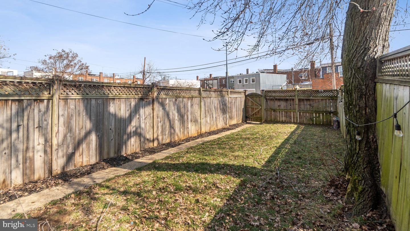 541 25TH PL NE, WASHINGTON, District Of Columbia 20002, 4 Bedrooms Bedrooms, ,2 BathroomsBathrooms,Residential,For sale,541 25TH PL NE,DCDC2188140 MLS # DCDC2188140