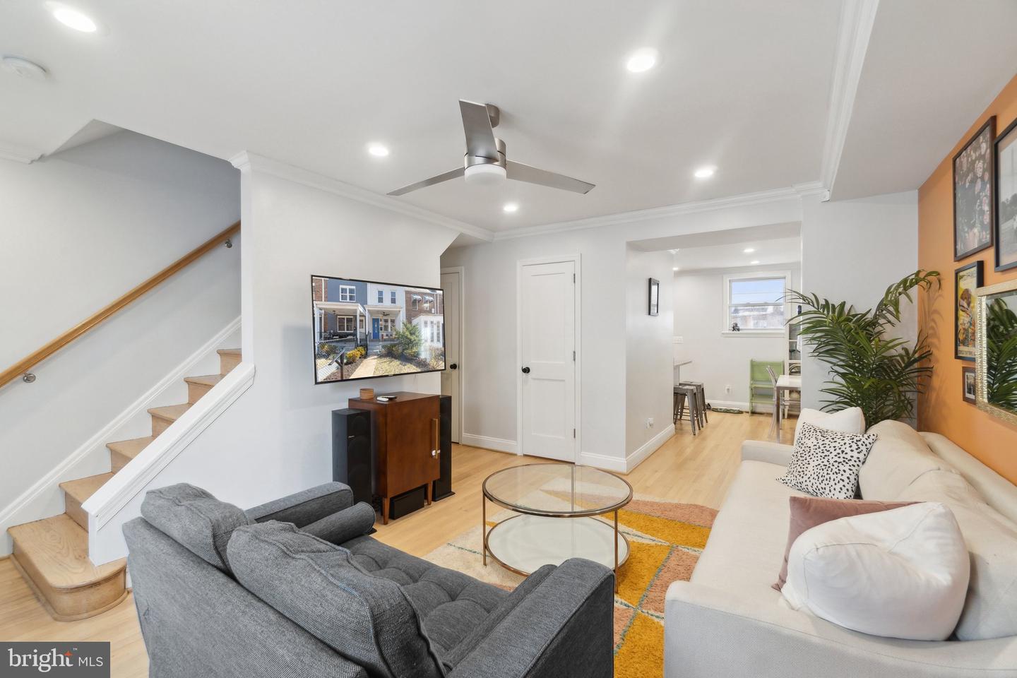 541 25TH PL NE, WASHINGTON, District Of Columbia 20002, 4 Bedrooms Bedrooms, ,2 BathroomsBathrooms,Residential,For sale,541 25TH PL NE,DCDC2188140 MLS # DCDC2188140