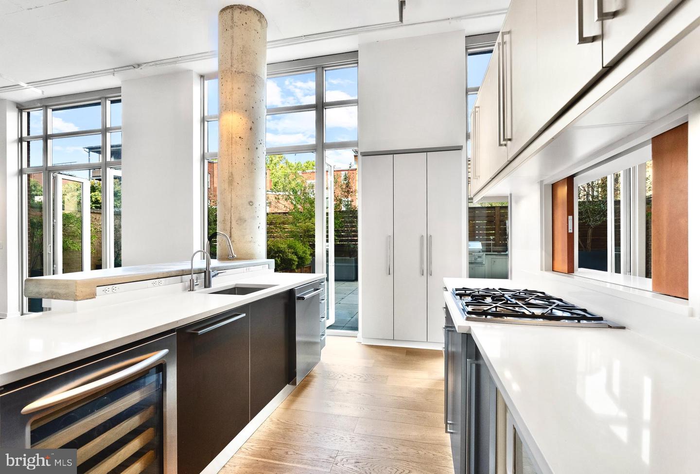 1401 CHURCH ST NW #214, WASHINGTON, District Of Columbia 20005, 2 Bedrooms Bedrooms, ,2 BathroomsBathrooms,Residential,For sale,1401 CHURCH ST NW #214,DCDC2190706 MLS # DCDC2190706