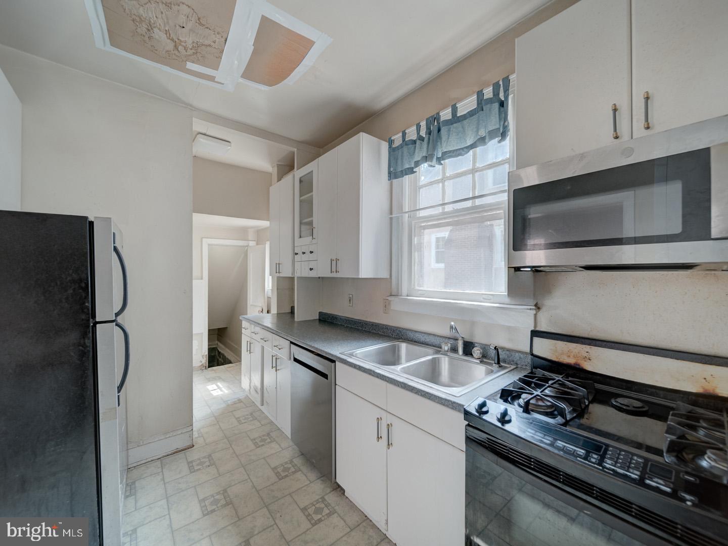 2824 MYRTLE AVE NE, WASHINGTON, District Of Columbia 20018, 3 Bedrooms Bedrooms, ,1 BathroomBathrooms,Residential,For sale,2824 MYRTLE AVE NE,DCDC2209650 MLS # DCDC2209650